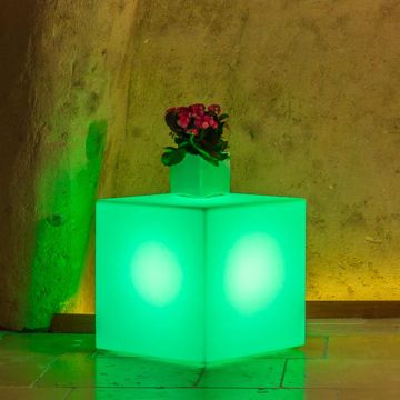 Lampe Cube en résine Carré H40 Lampe Verte 40x40Cm