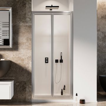 <p>Notre nuovelle ligne Clint se caractérise par les nouveaux systèmes d’ouverture intégrés dans le profil qui offrent un maximum d’espace d’entrée et un accès simple et immédiat à l’intérieur de la salle de douche. Une gamme de produits épurés et essenti